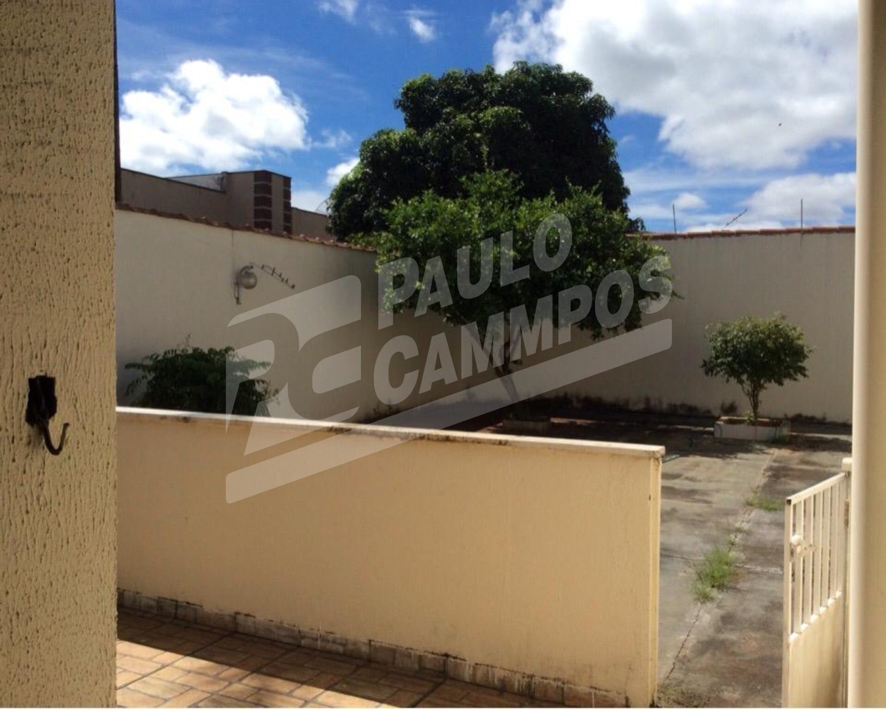 Casa à venda com 3 quartos, 150m² - Foto 2