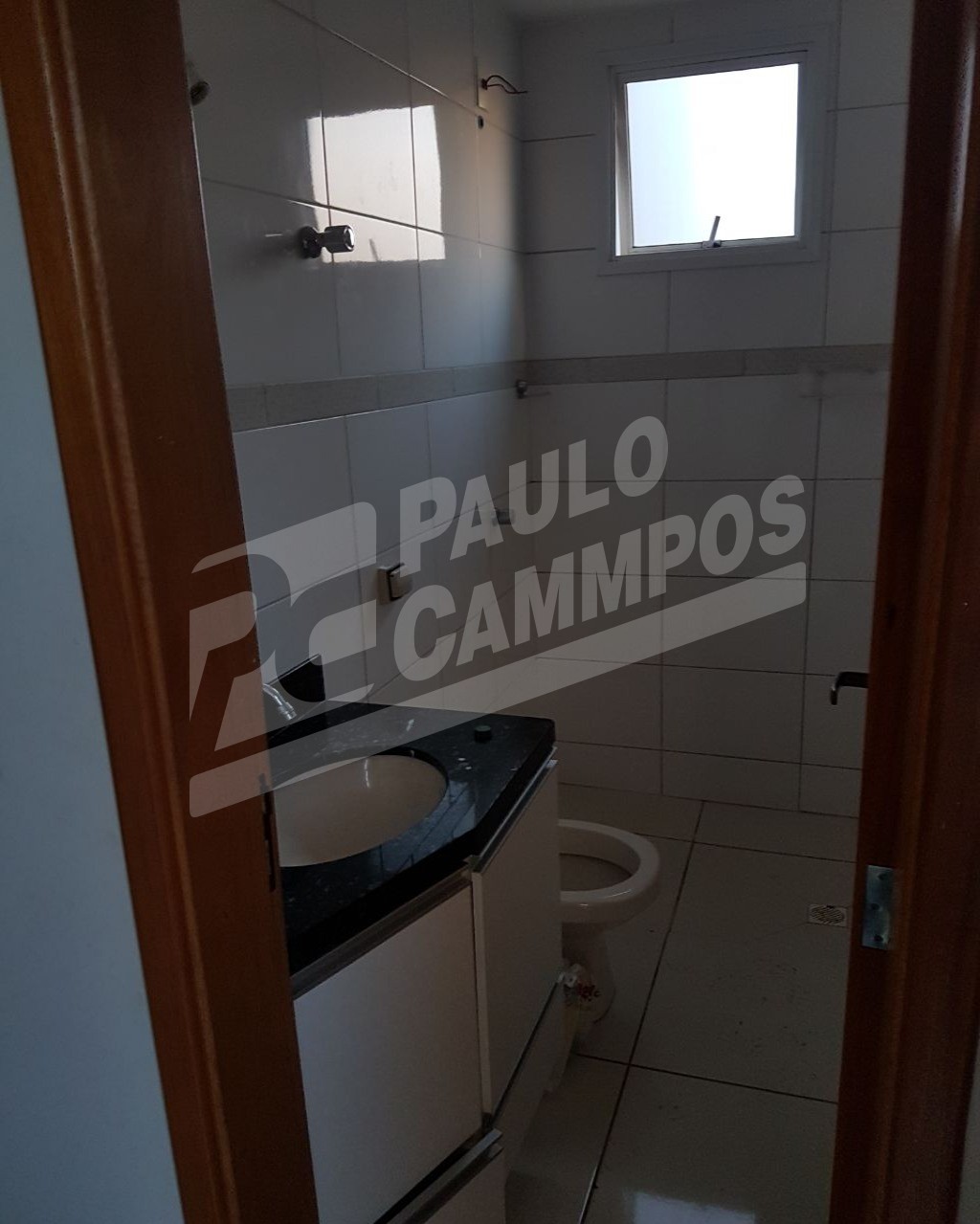 Apartamento à venda com 2 quartos, 72m² - Foto 2