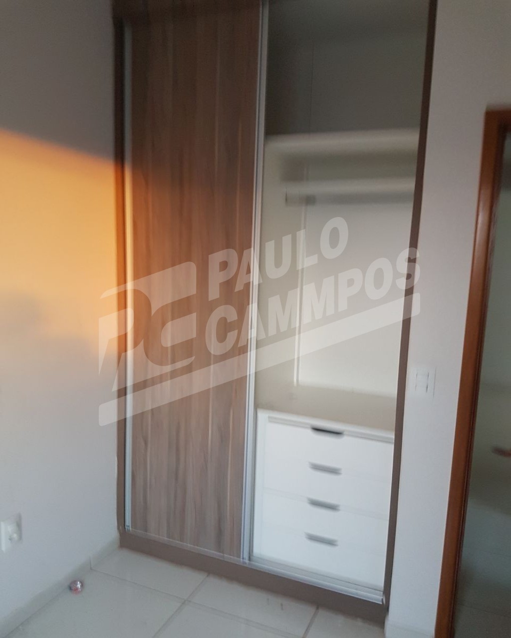 Apartamento à venda com 2 quartos, 72m² - Foto 4