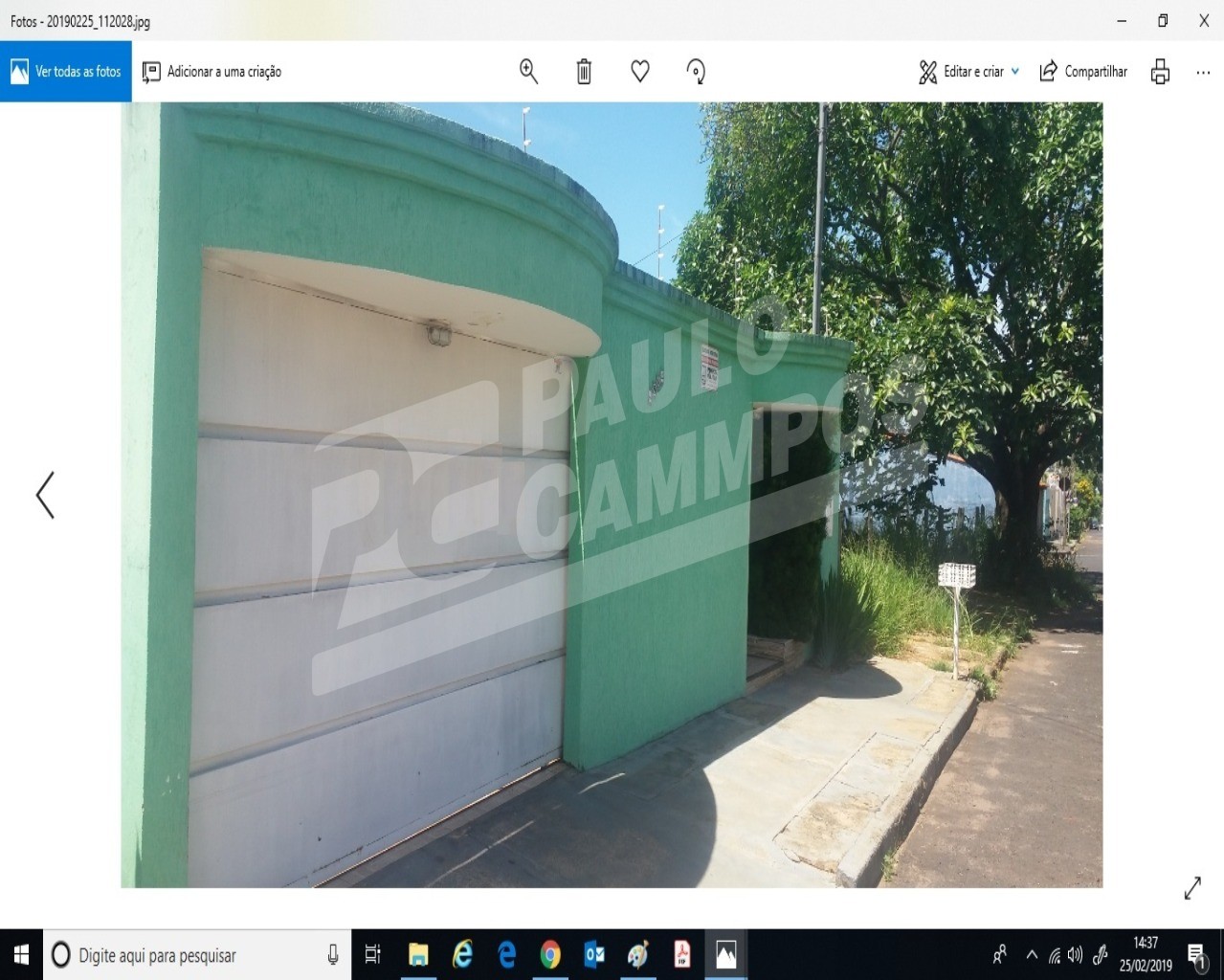 Casa à venda com 3 quartos, 300m² - Foto 1