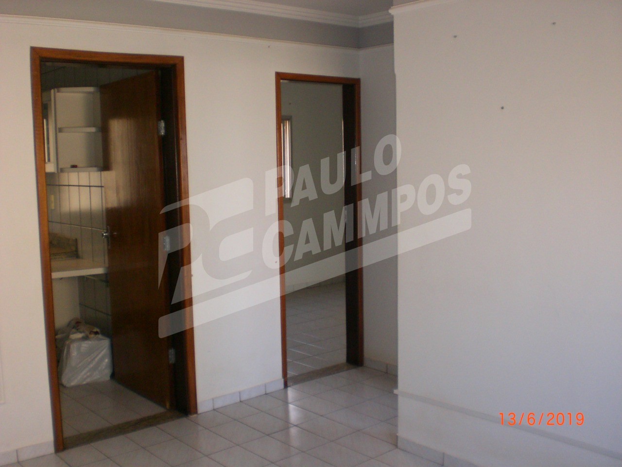 Apartamento à venda com 2 quartos, 56m² - Foto 3