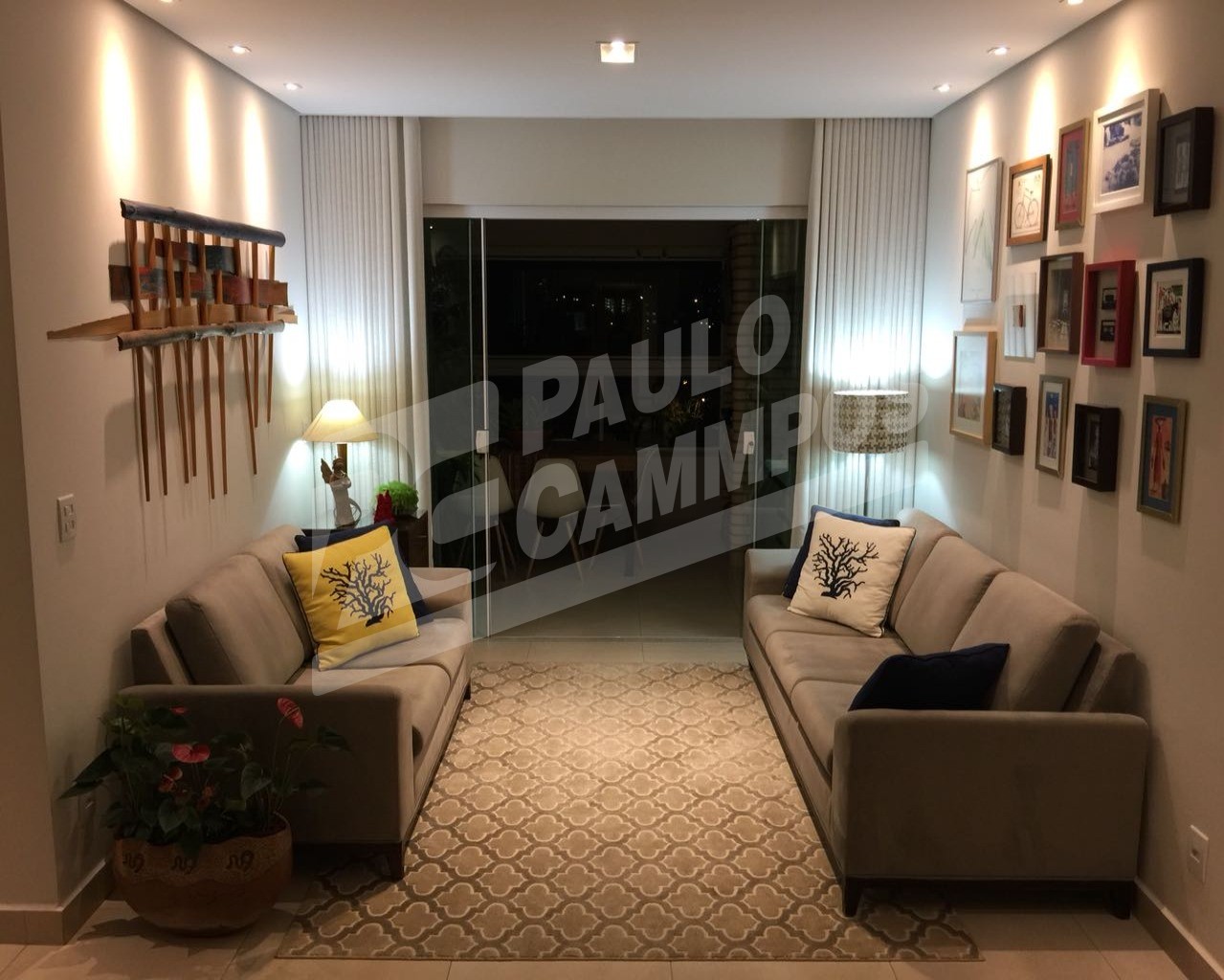 Apartamento à venda com 3 quartos, 115m² - Foto 2