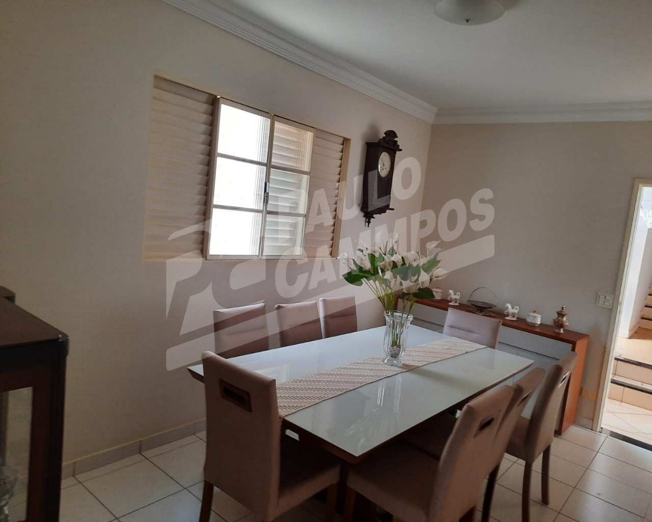 Casa à venda com 3 quartos, 234m² - Foto 4