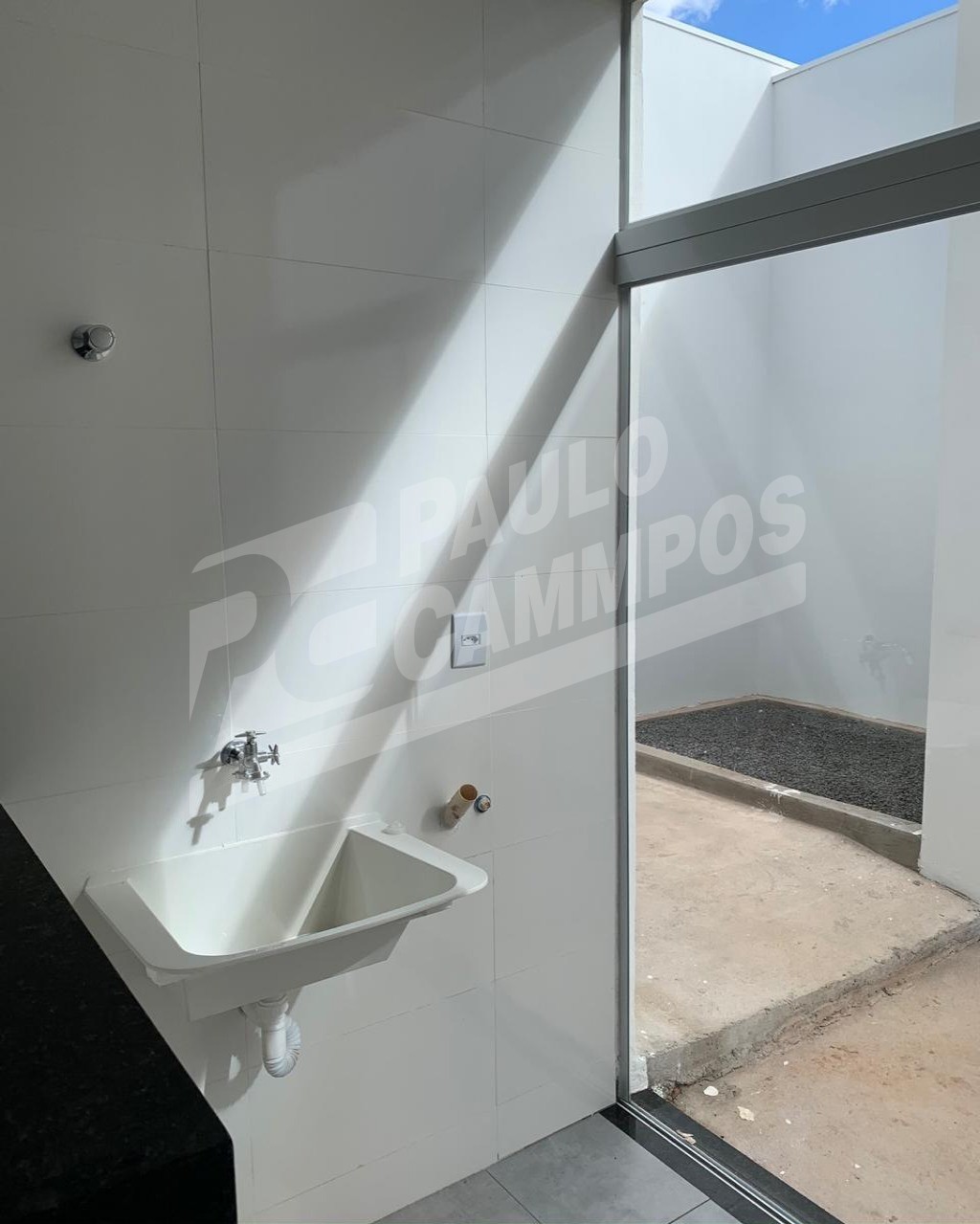 Casa à venda com 2 quartos, 91m² - Foto 2