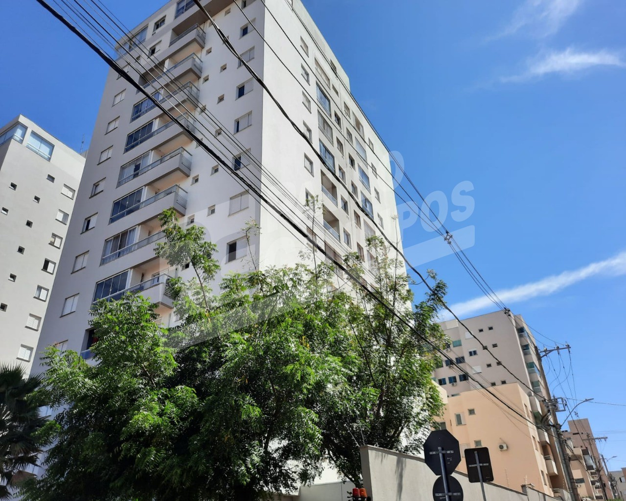 Apartamento à venda com 3 quartos, 93m² - Foto 1