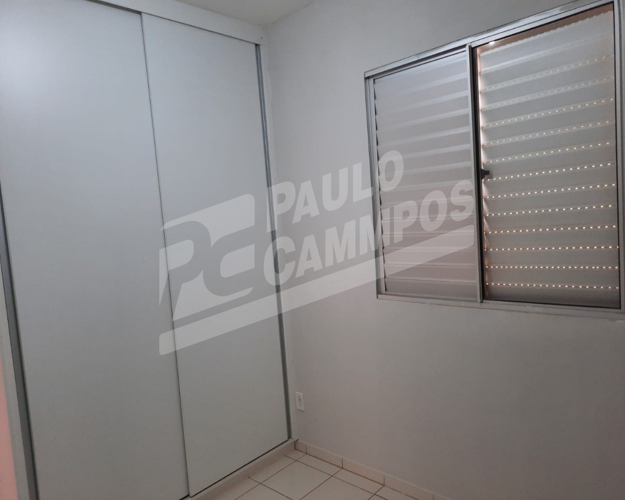 Apartamento à venda com 2 quartos, 45m² - Foto 2