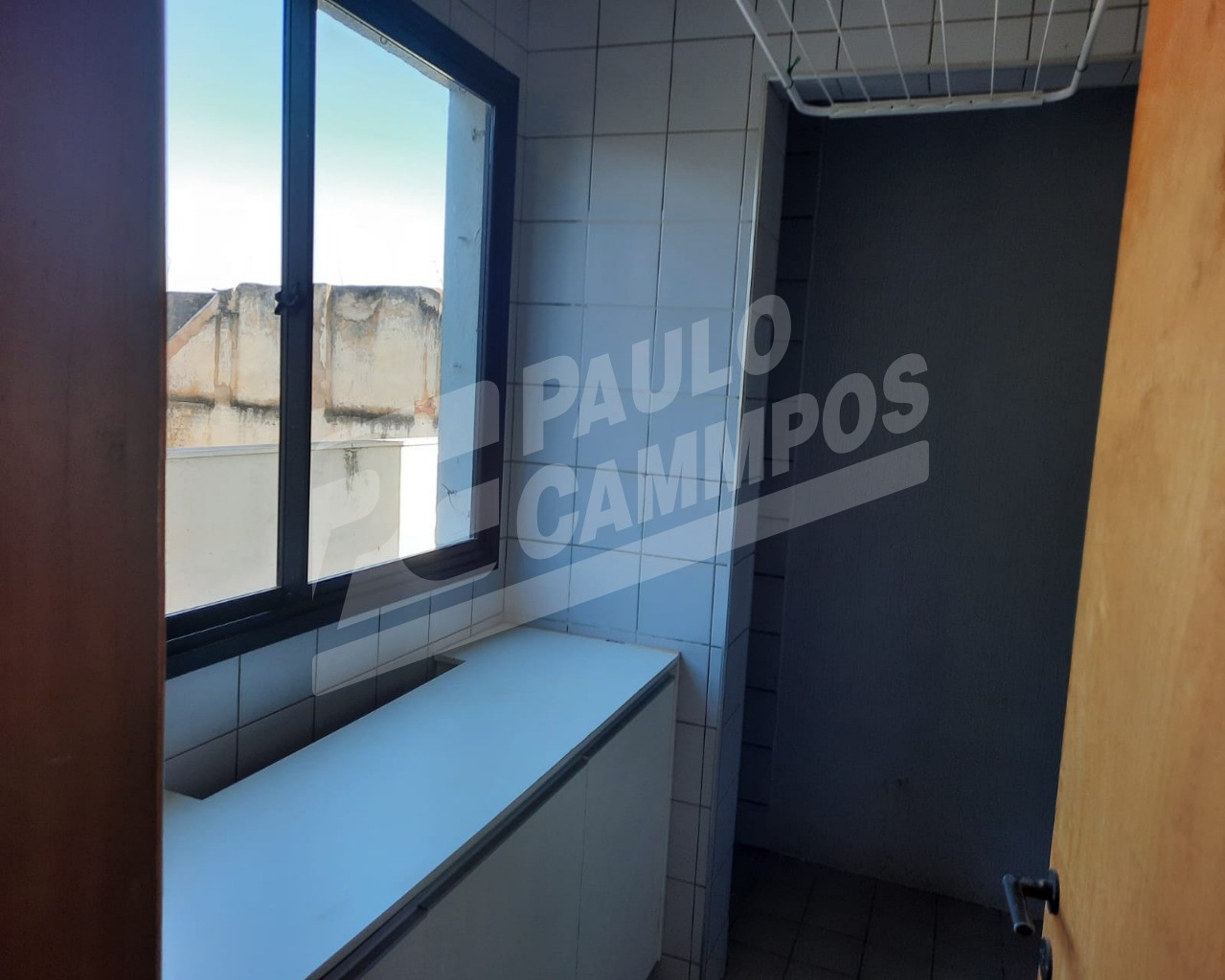 Apartamento à venda com 4 quartos, 95m² - Foto 2