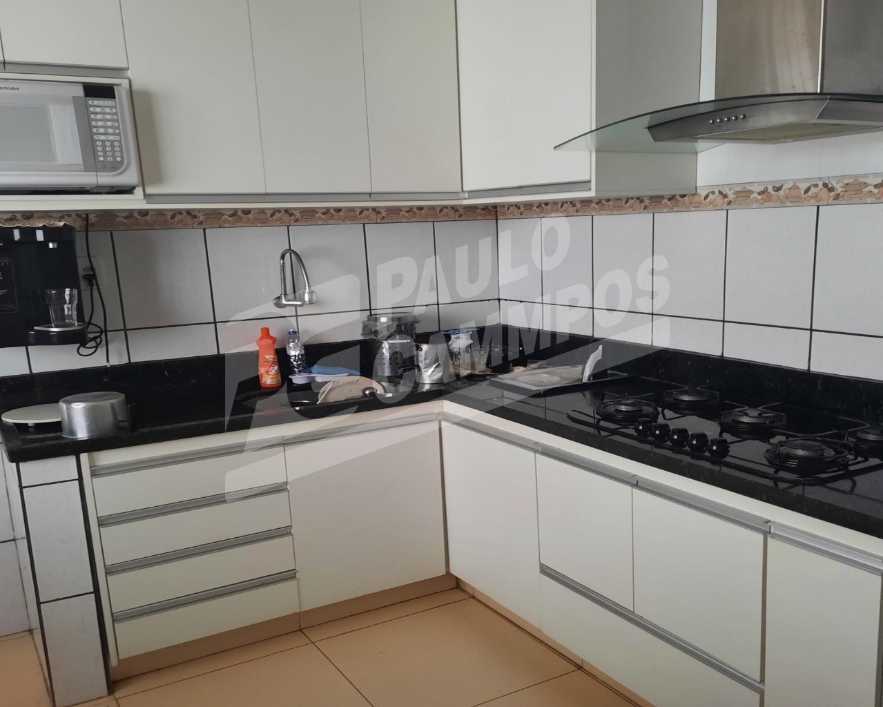 Casa à venda com 3 quartos, 220m² - Foto 4