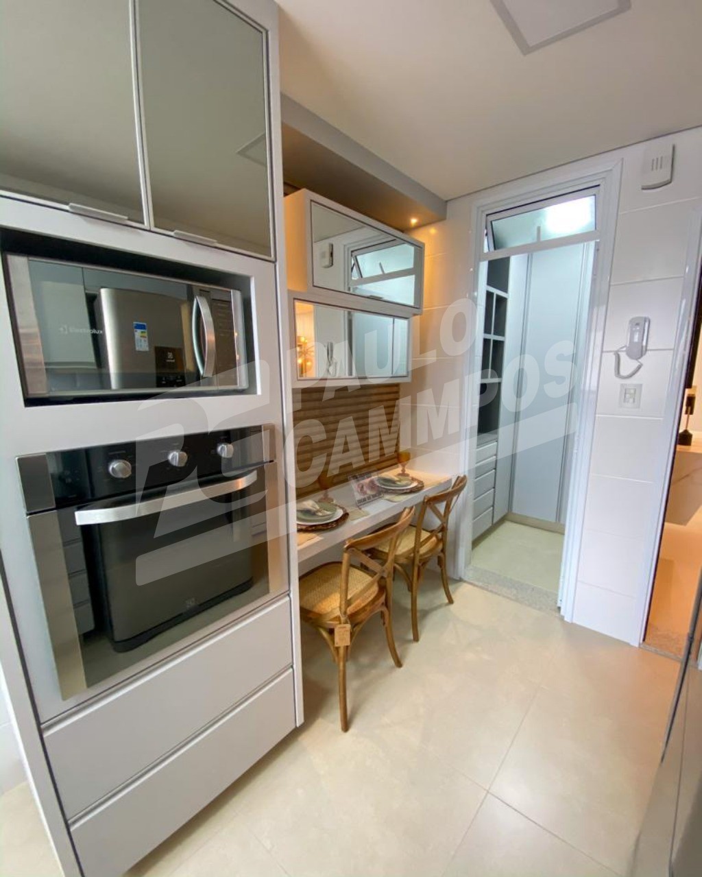 Apartamento à venda com 2 quartos, 77m² - Foto 8