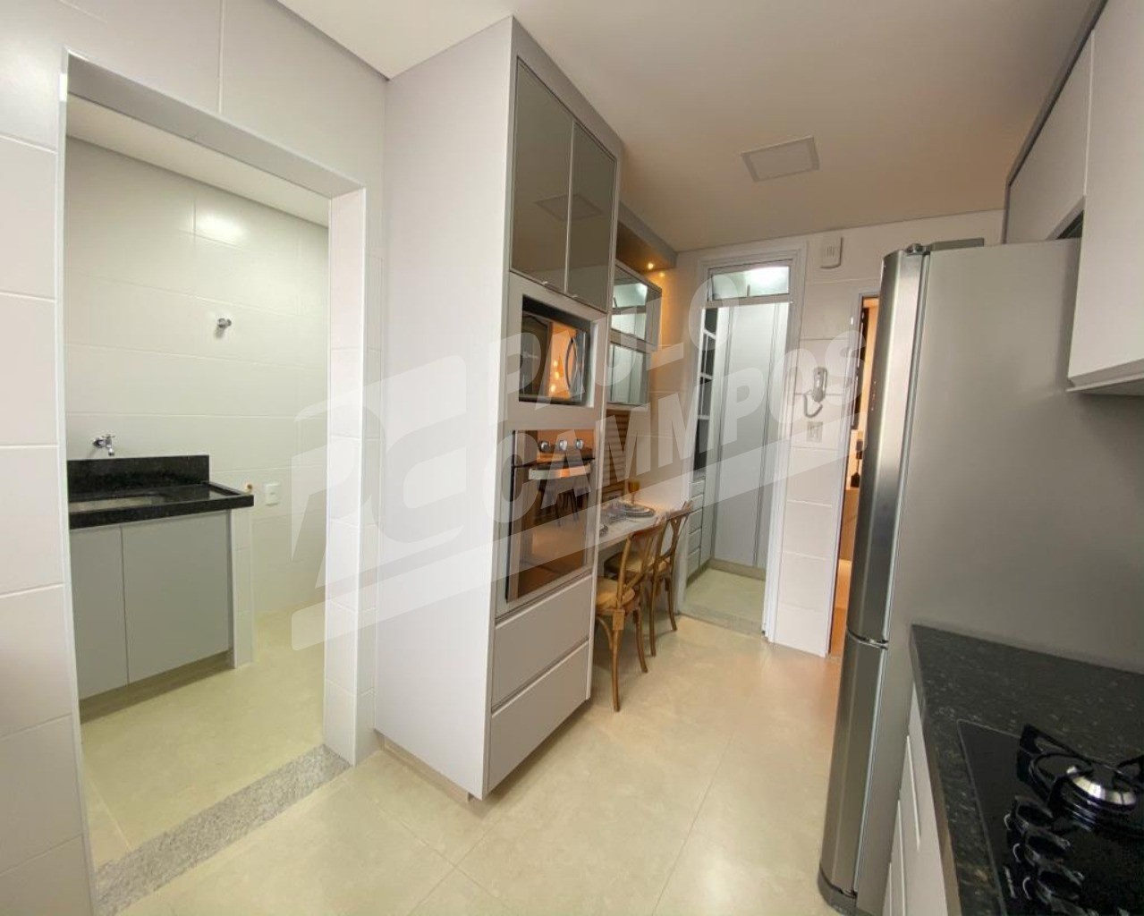 Apartamento à venda com 2 quartos, 77m² - Foto 9