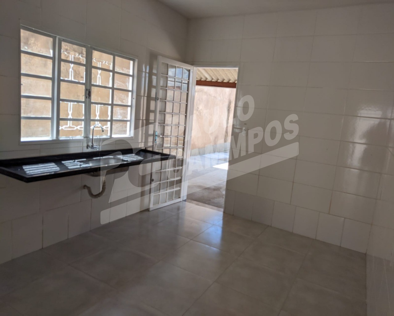 Casa à venda com 3 quartos, 72m² - Foto 7