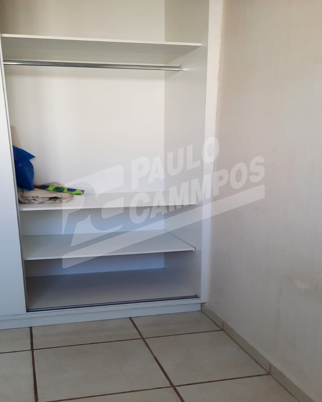 Apartamento à venda com 2 quartos, 46m² - Foto 3