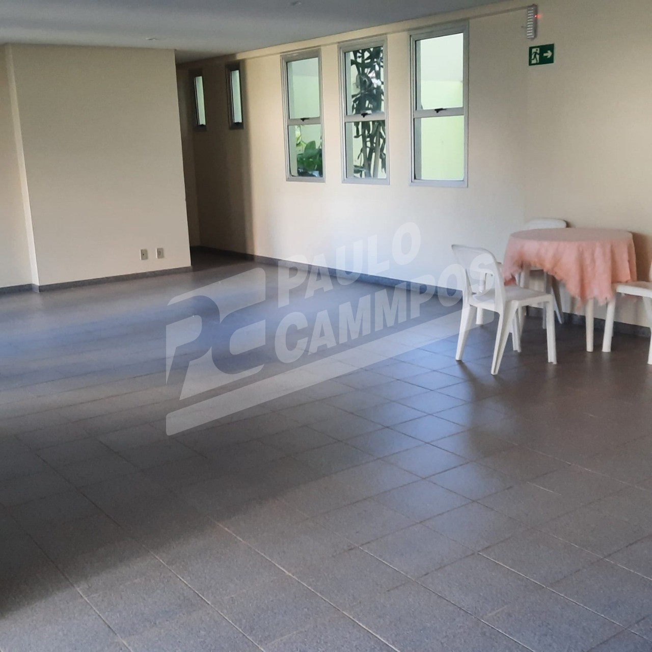 Apartamento à venda com 3 quartos, 105m² - Foto 8