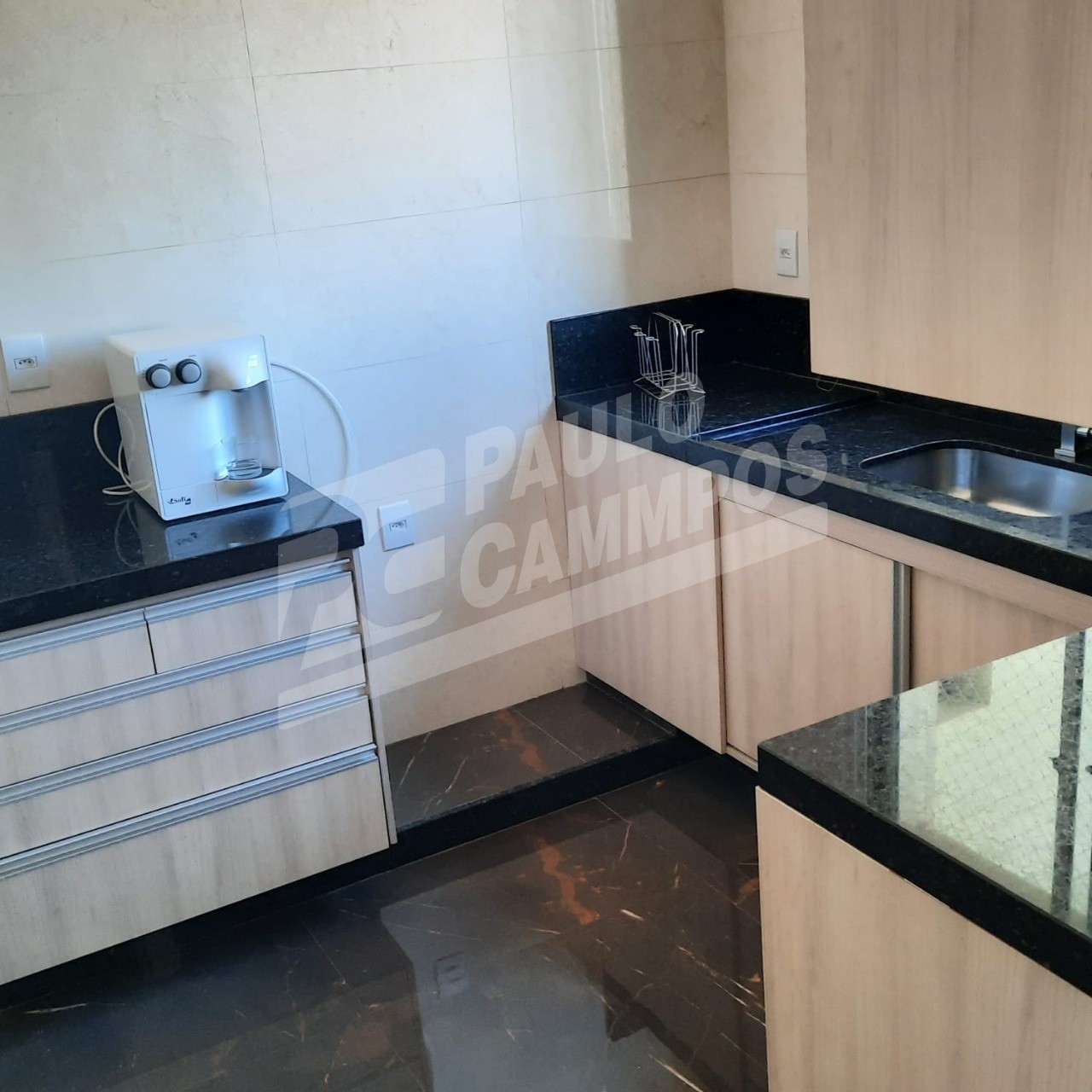 Apartamento à venda com 3 quartos, 105m² - Foto 2