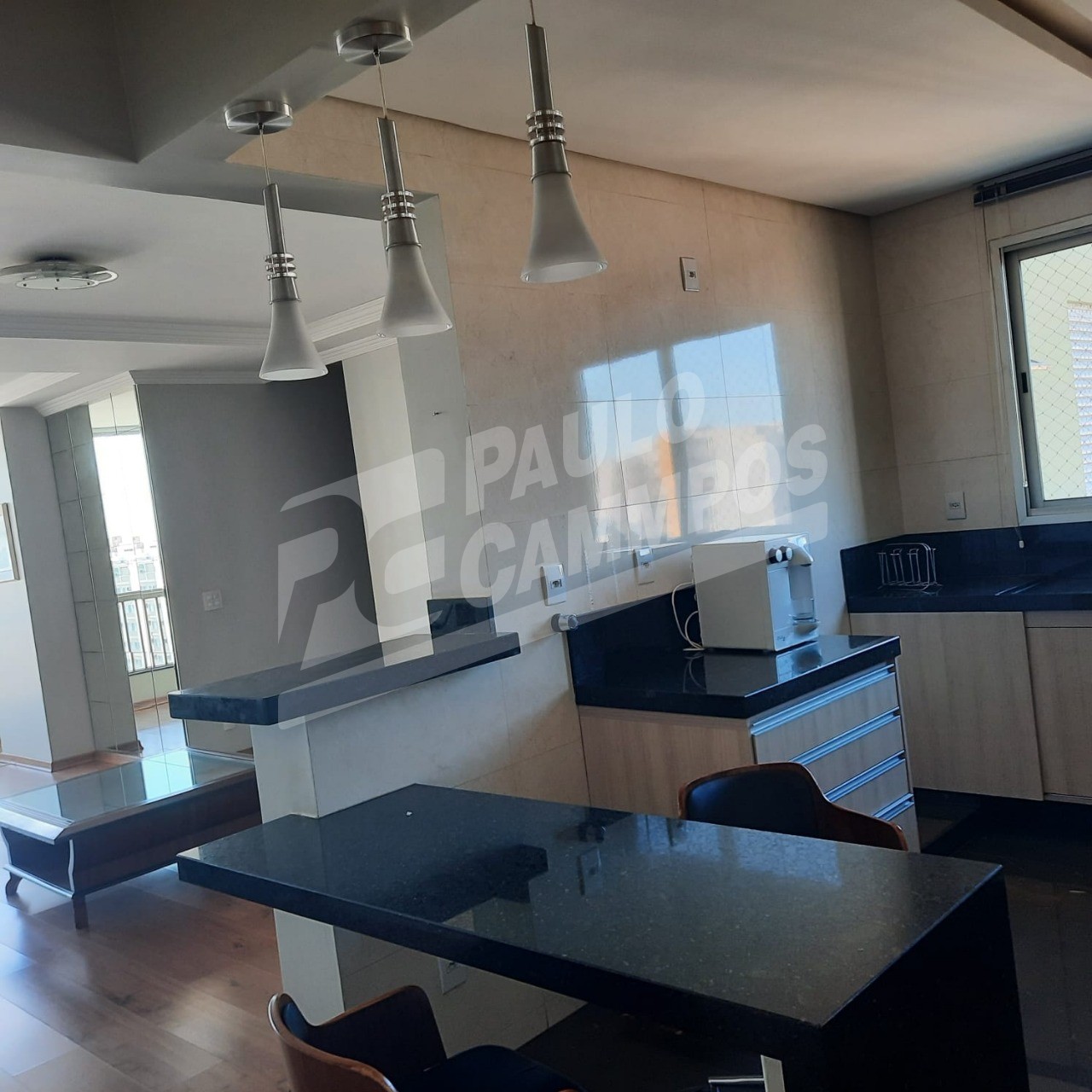 Apartamento à venda com 3 quartos, 105m² - Foto 1