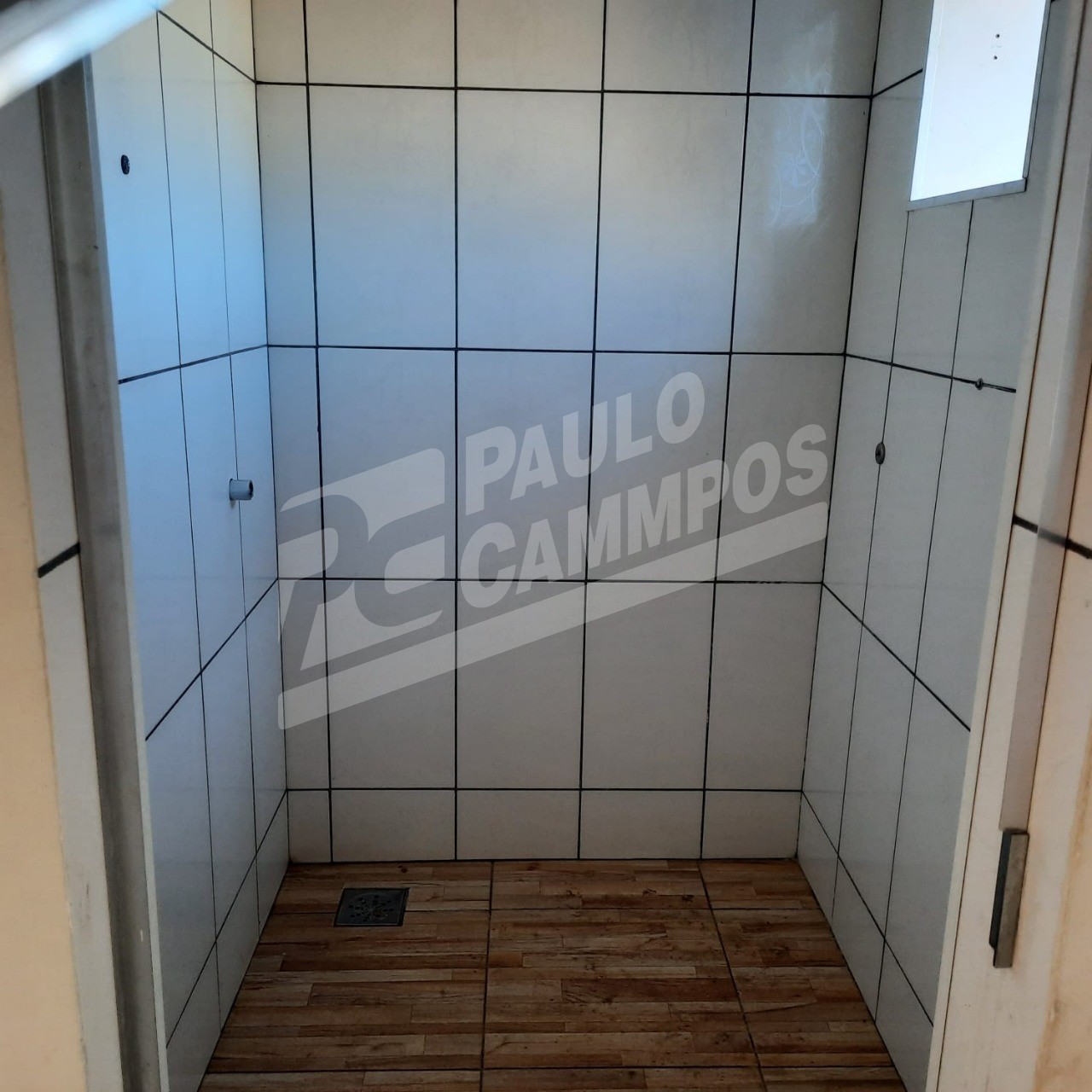 Casa à venda com 2 quartos, 250m² - Foto 4