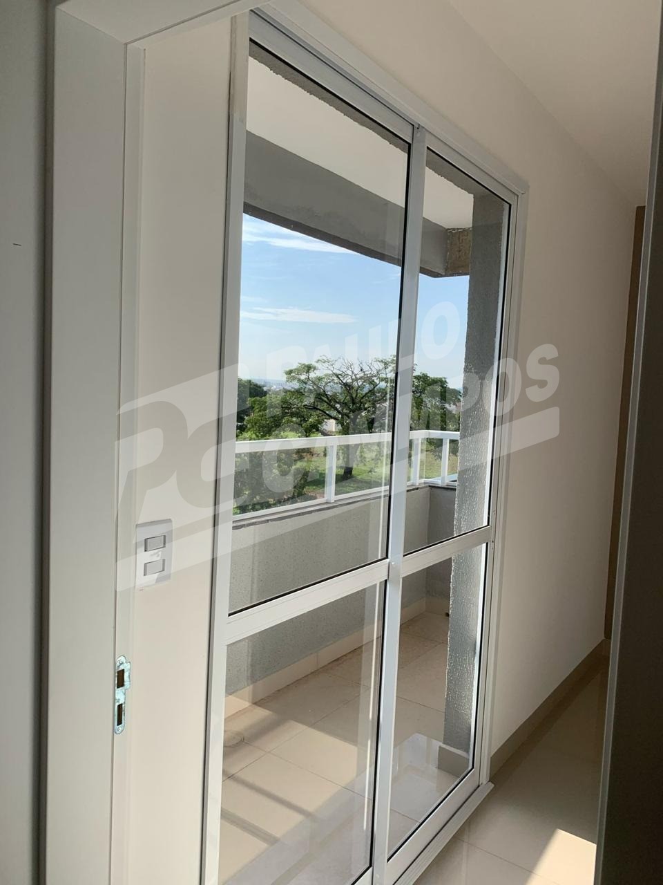 Apartamento à venda com 2 quartos, 57m² - Foto 3