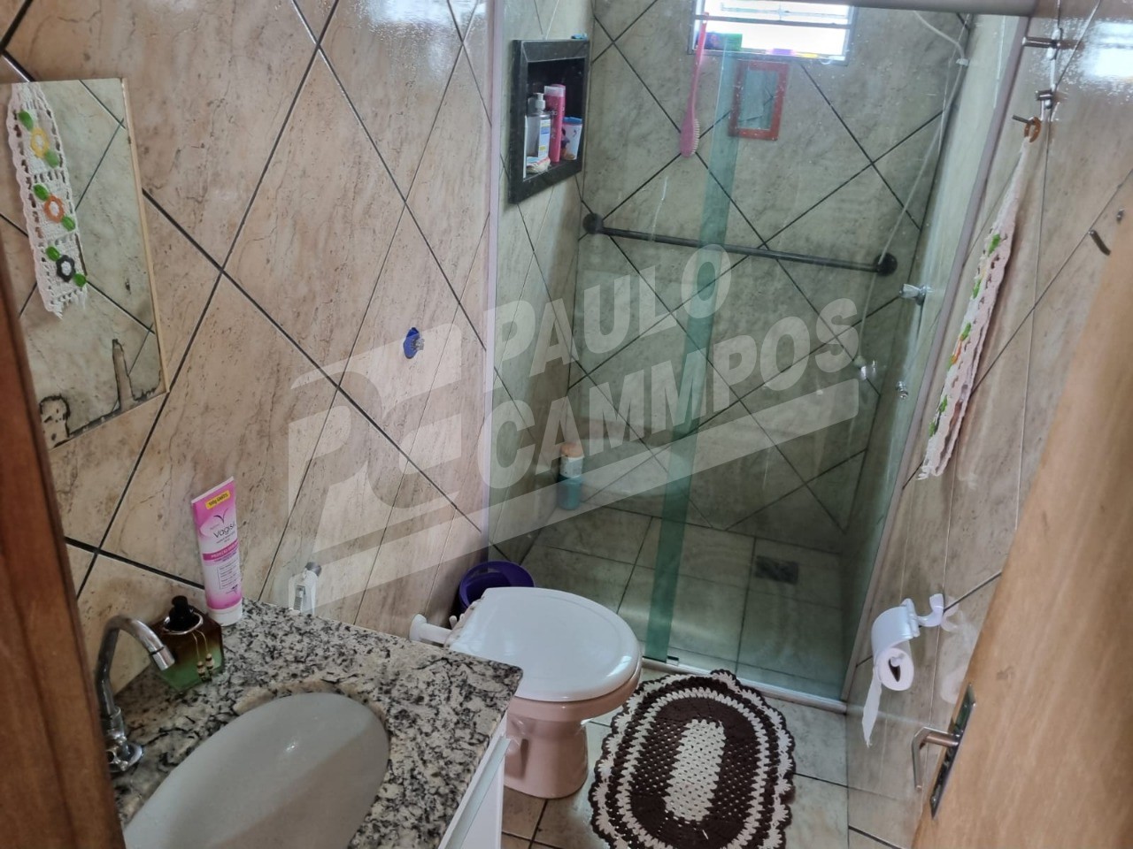 Casa à venda com 3 quartos, 220m² - Foto 2