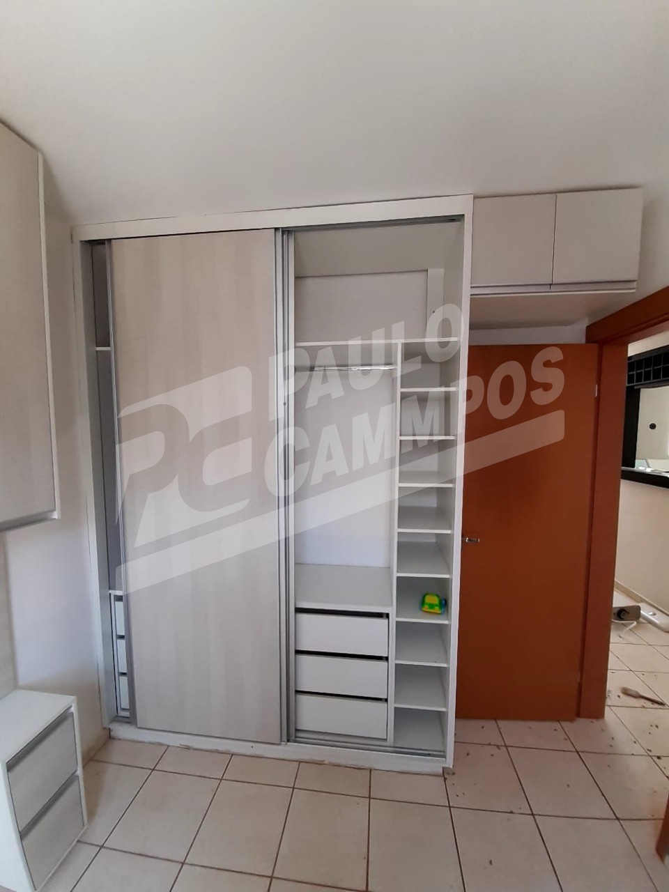 Apartamento à venda com 2 quartos, 43m² - Foto 3