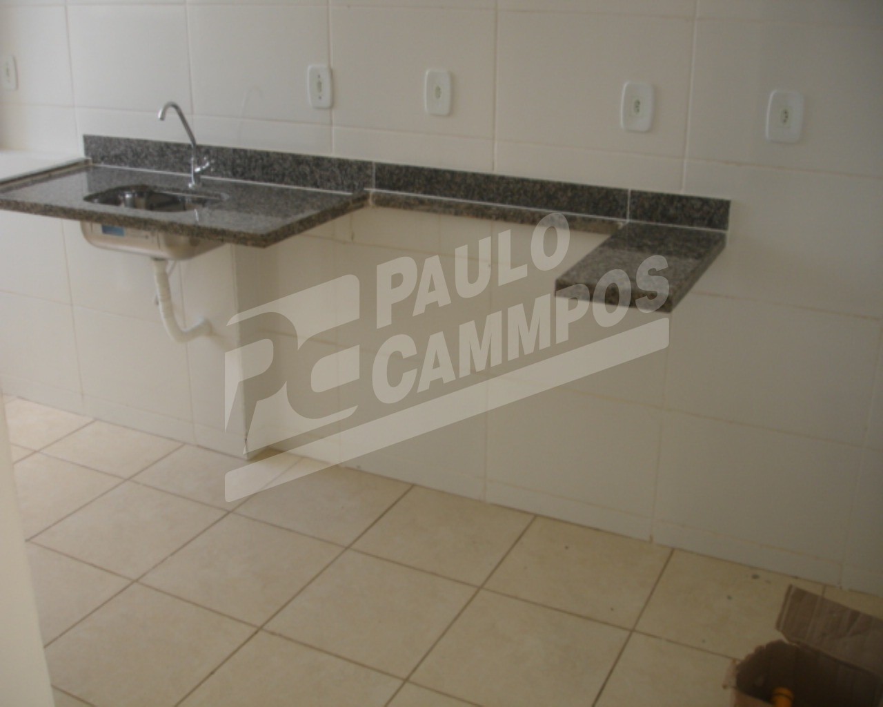 Apartamento à venda com 3 quartos, 64m² - Foto 2