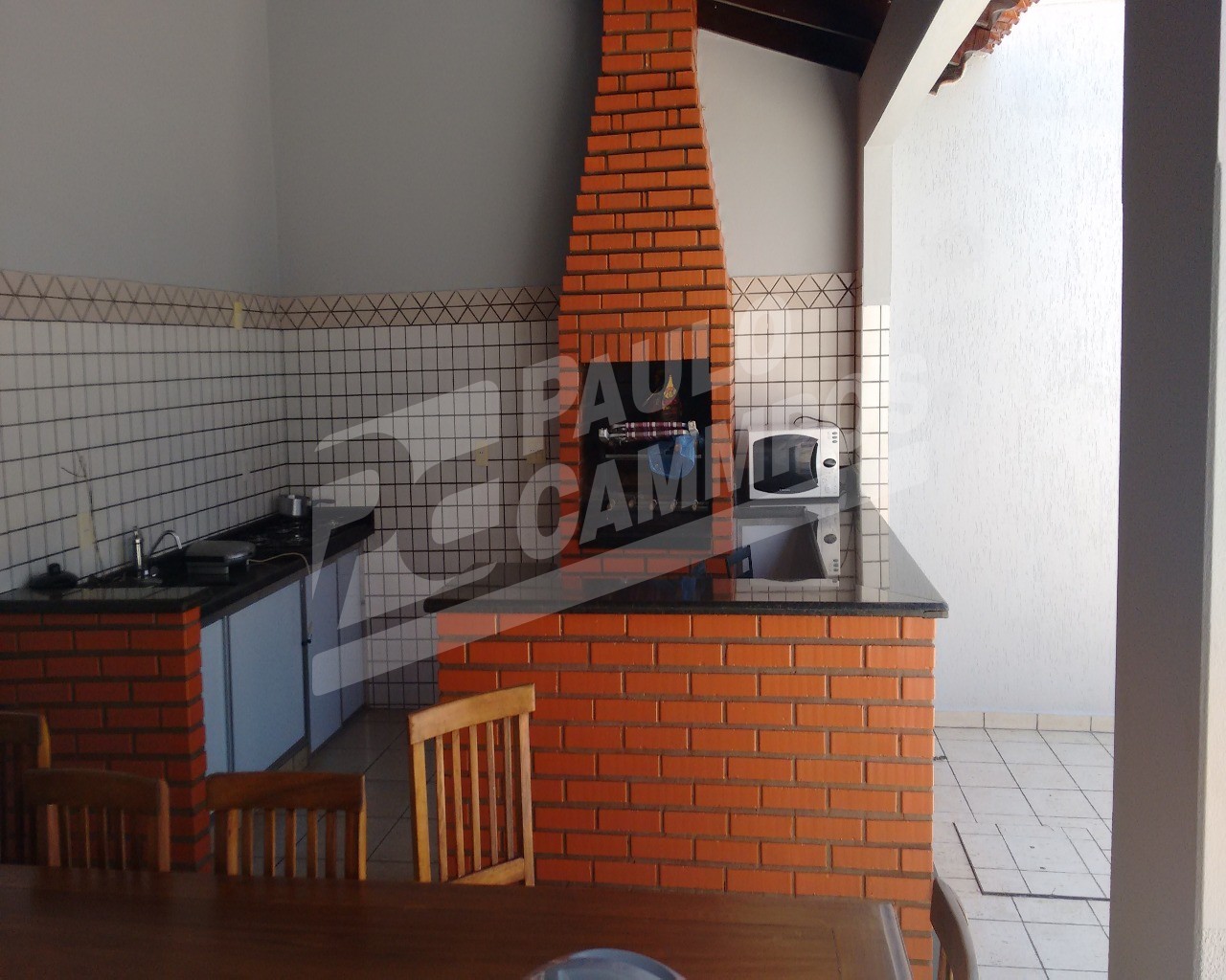 Casa à venda com 3 quartos, 360m² - Foto 1