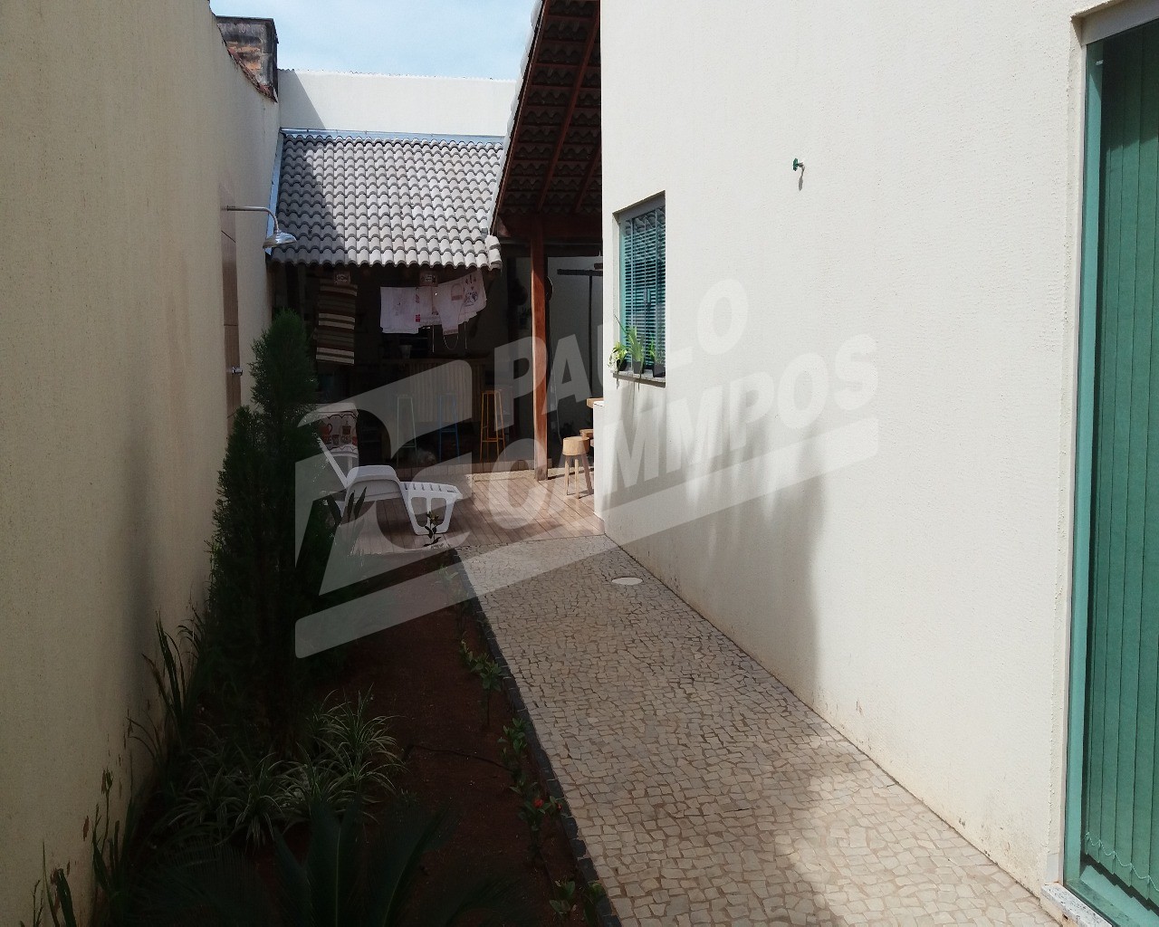 Casa à venda com 3 quartos, 200m² - Foto 37