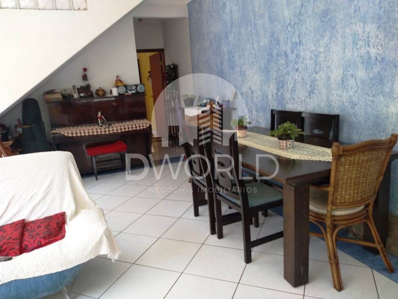 Sobrado à venda com 3 quartos, 185m² - Foto 2