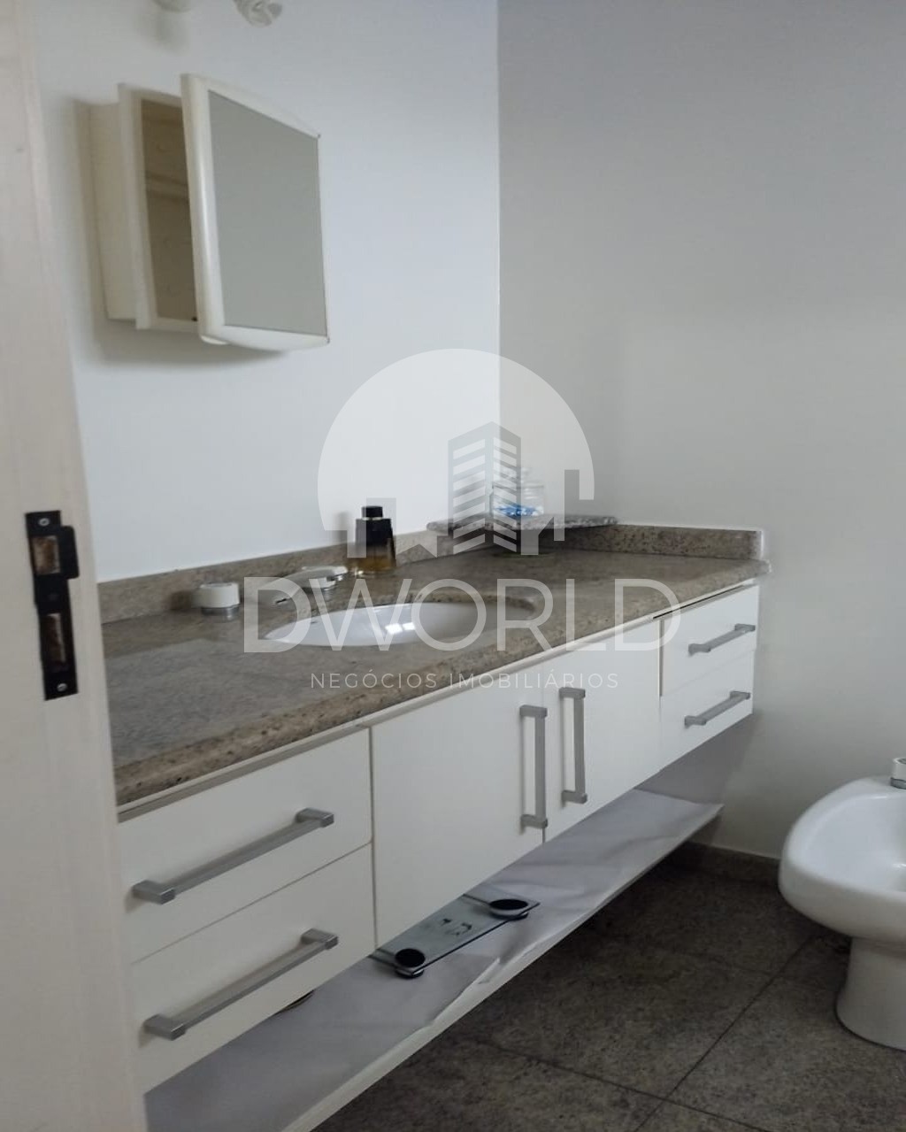 Apartamento à venda com 5 quartos, 300m² - Foto 23