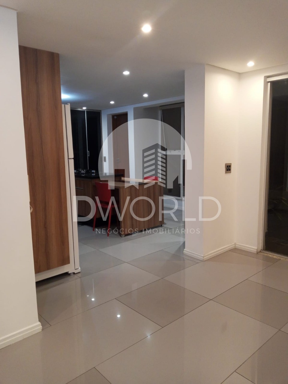 Sobrado à venda com 2 quartos, 217m² - Foto 1