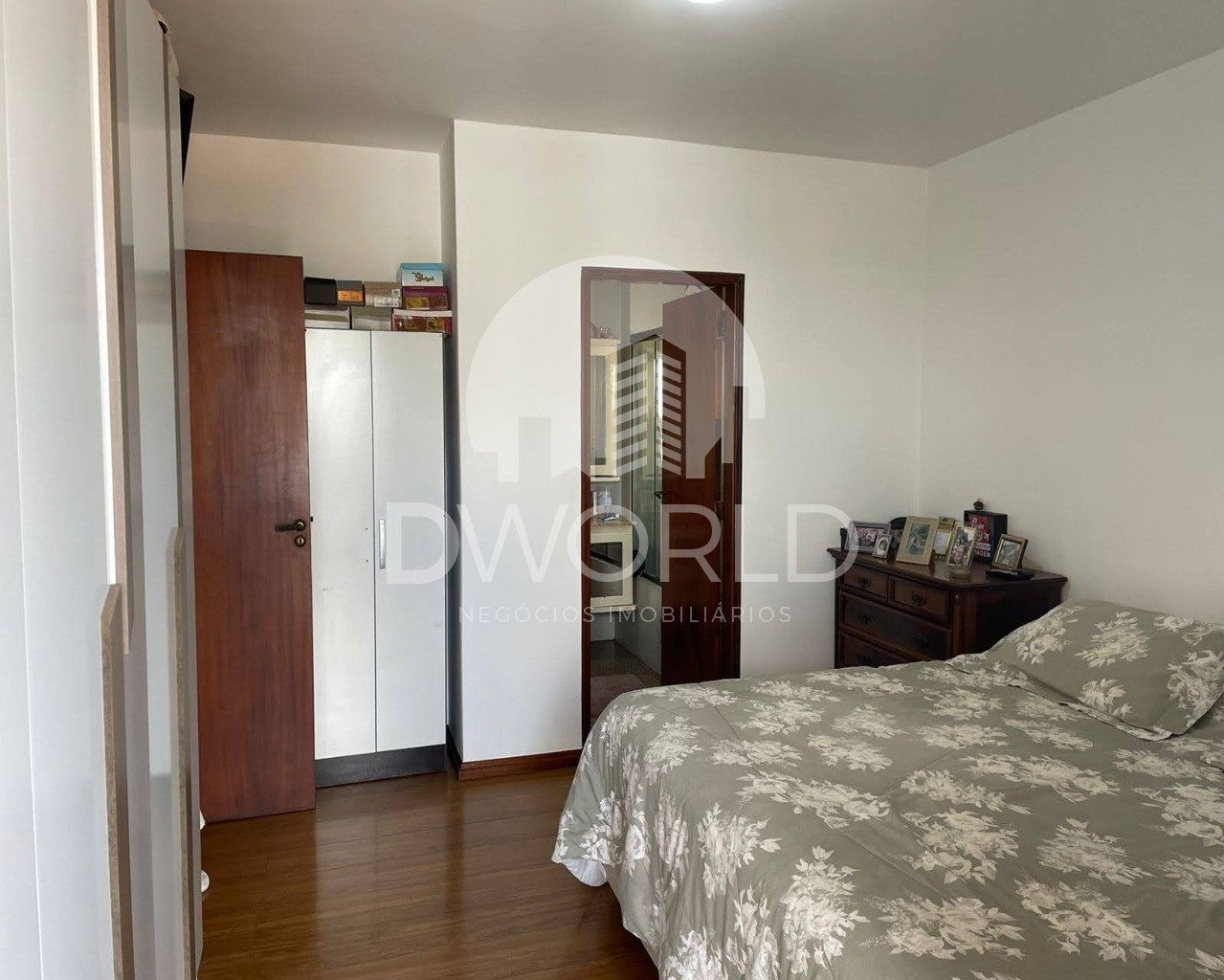 Apartamento à venda com 3 quartos, 127m² - Foto 10