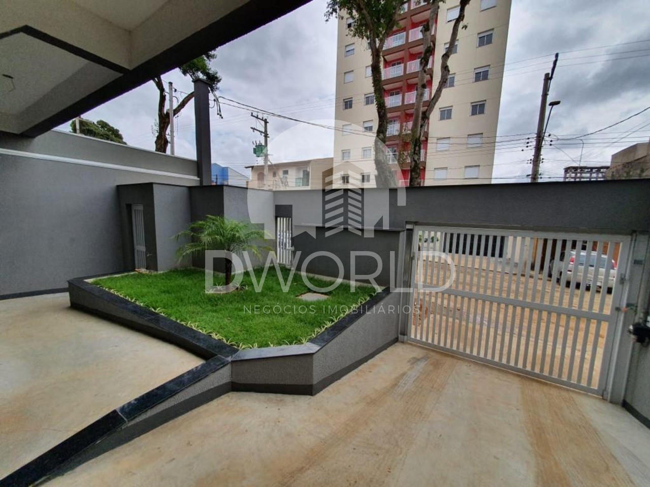 Sobrado à venda com 3 quartos, 143m² - Foto 1