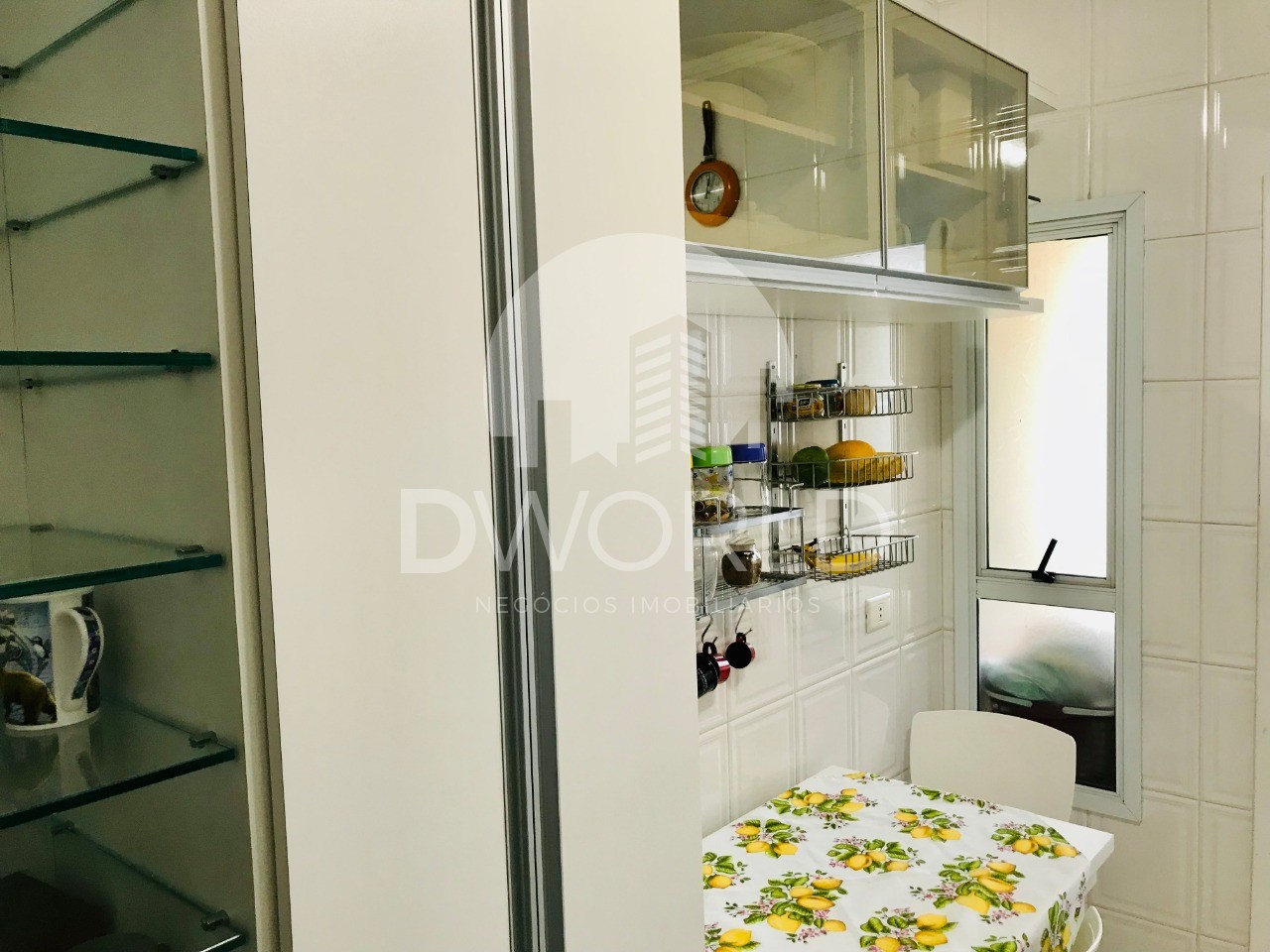 Apartamento para alugar com 3 quartos, 185m² - Foto 41