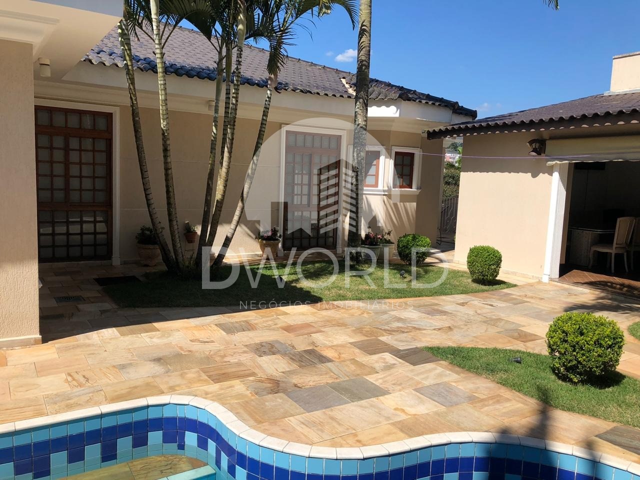 Casa de Condomínio à venda com 5 quartos, 654m² - Foto 1