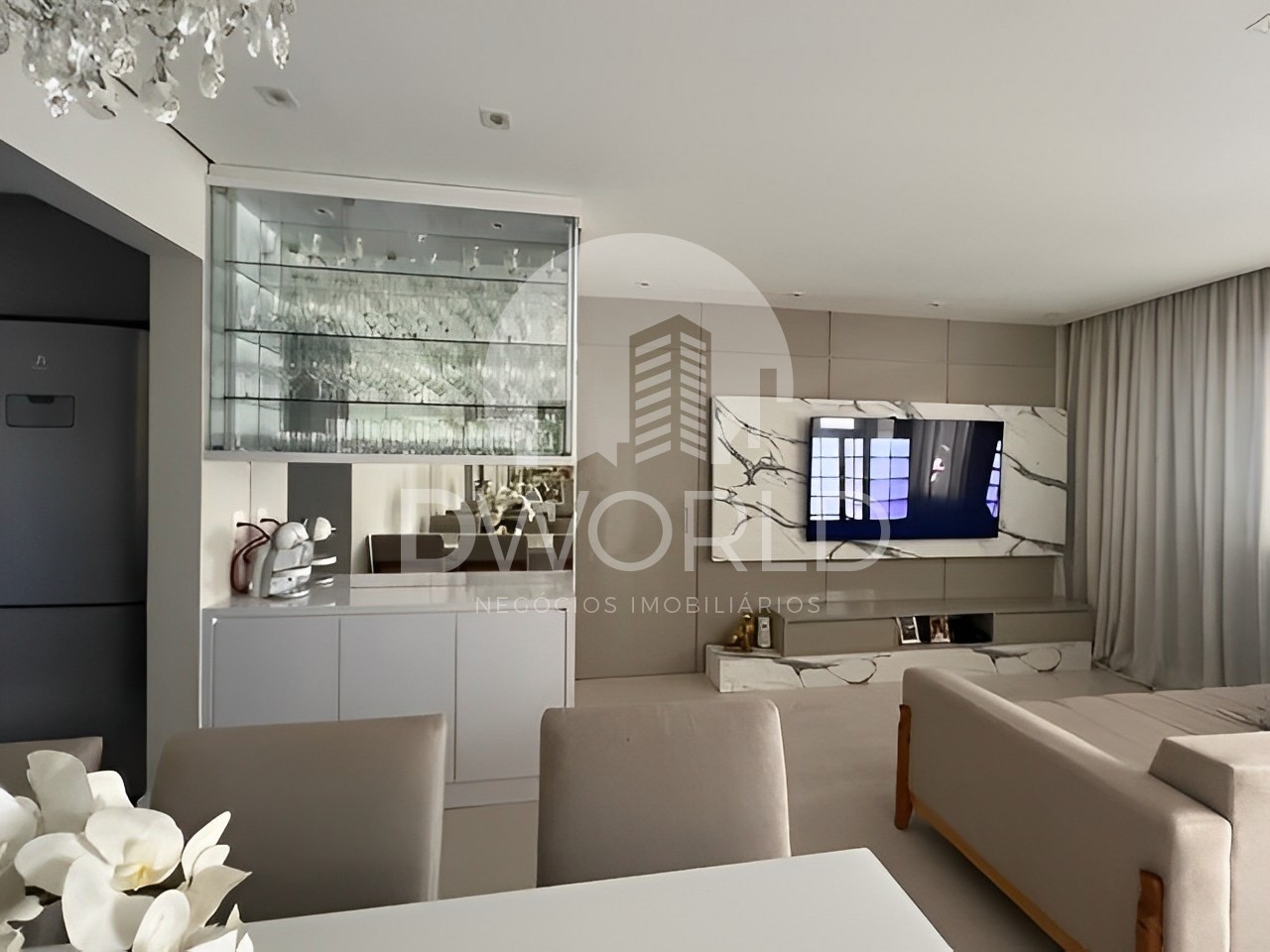 Apartamento à venda com 2 quartos, 83m² - Foto 3