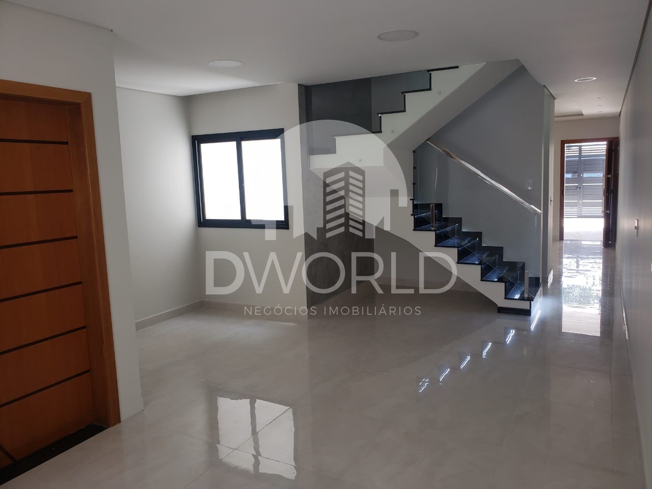 Sobrado à venda com 3 quartos, 166m² - Foto 1