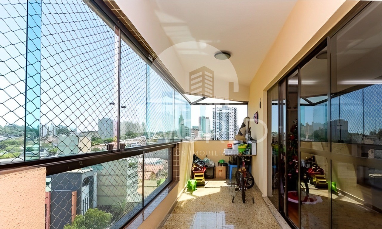 Apartamento à venda com 3 quartos, 132m² - Foto 1