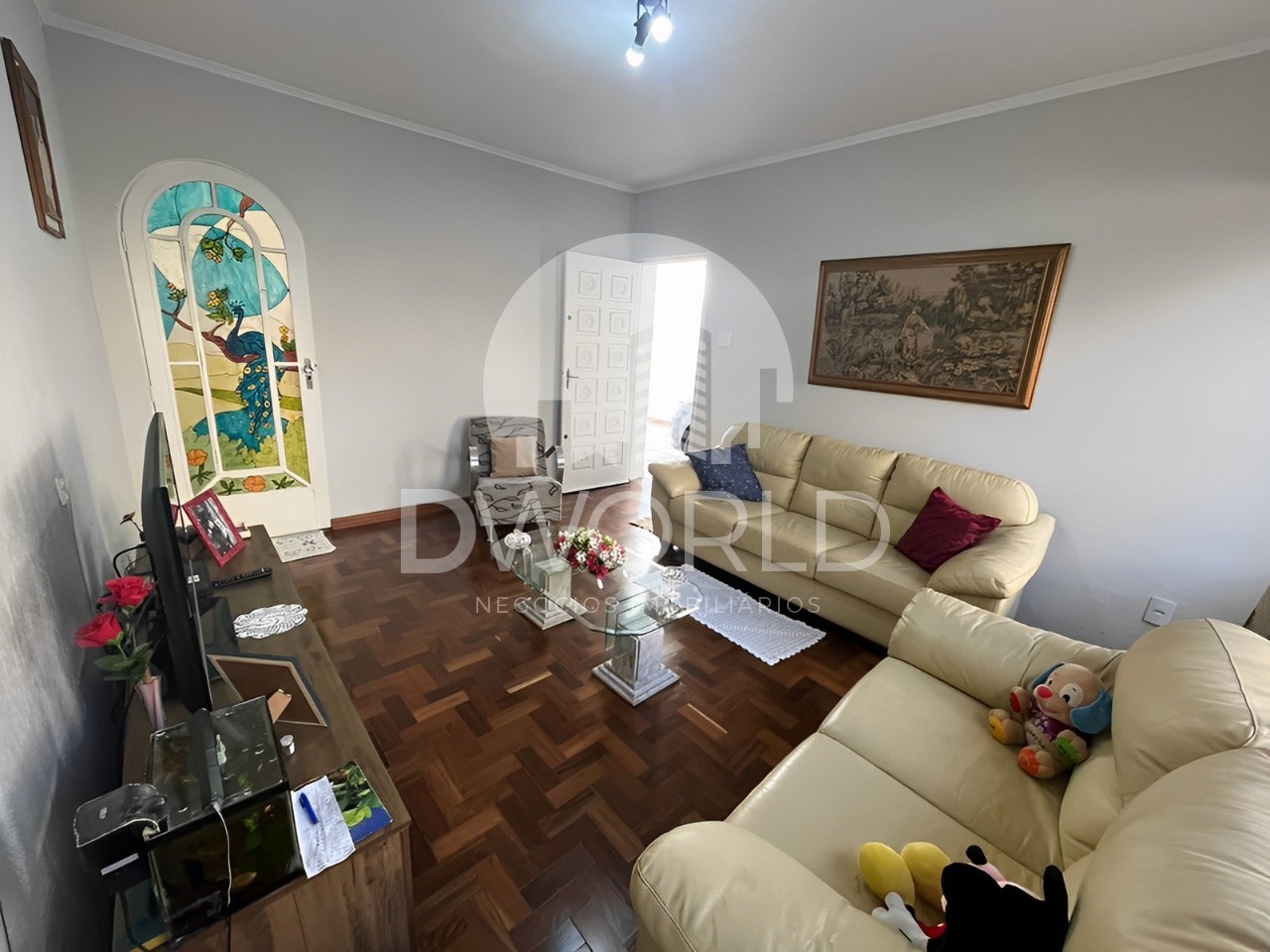 Casa à venda com 2 quartos, 184m² - Foto 1