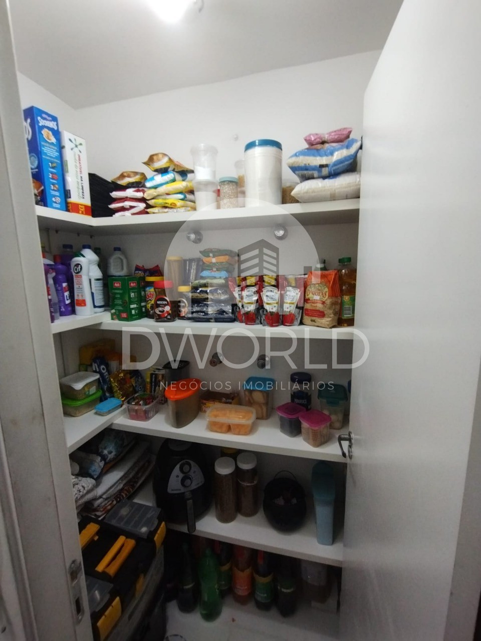 Apartamento à venda com 3 quartos, 107m² - Foto 8