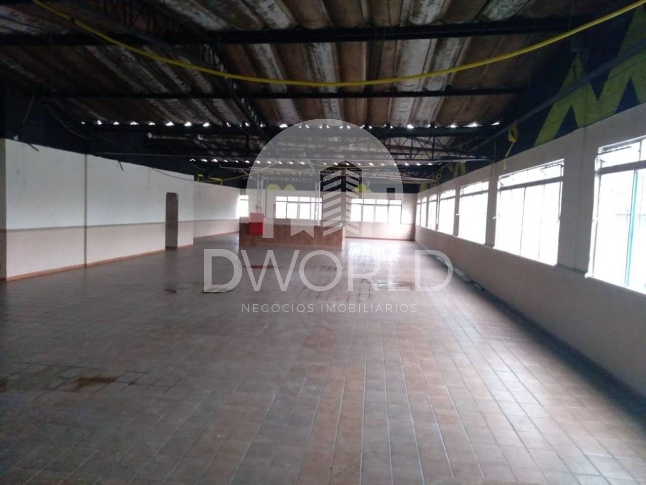 Loja-Salão para alugar, 1315m² - Foto 1