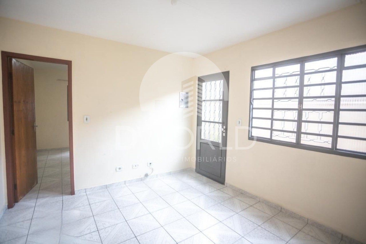 Casa à venda com 3 quartos, 106m² - Foto 1