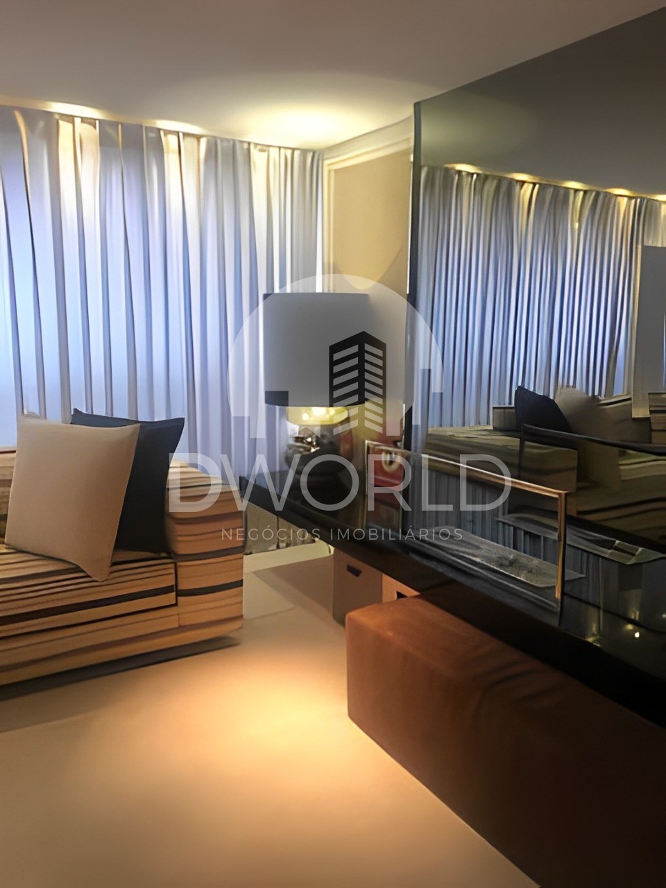 Apartamento à venda com 3 quartos, 204m² - Foto 2