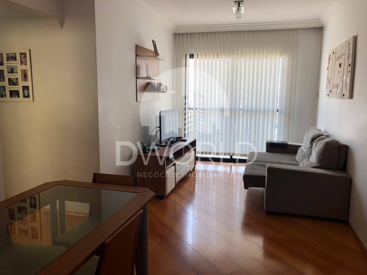 Apartamento à venda com 2 quartos, 70m² - Foto 1