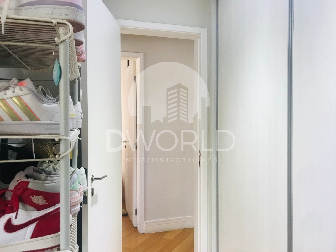 Apartamento à venda com 3 quartos, 133m² - Foto 32