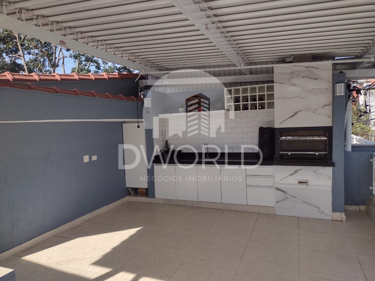 Casa à venda com 3 quartos, 140m² - Foto 1