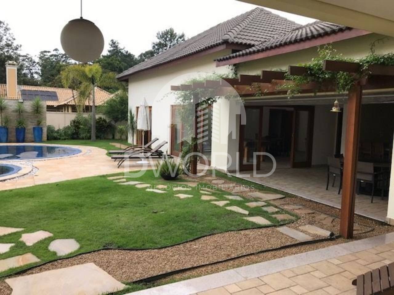 Casa de Condomínio à venda com 4 quartos, 614m² - Foto 2