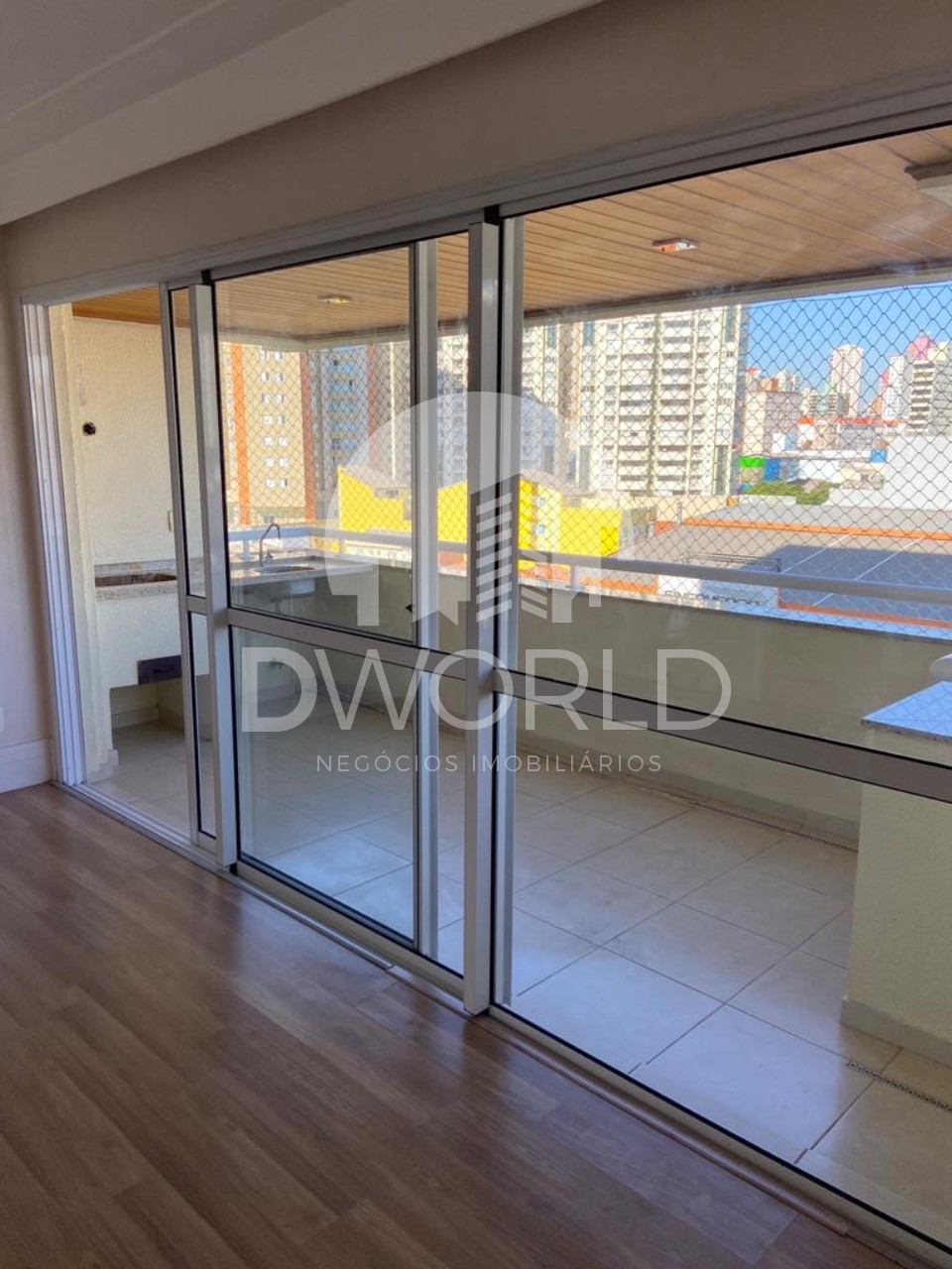 Apartamento à venda com 3 quartos, 128m² - Foto 2