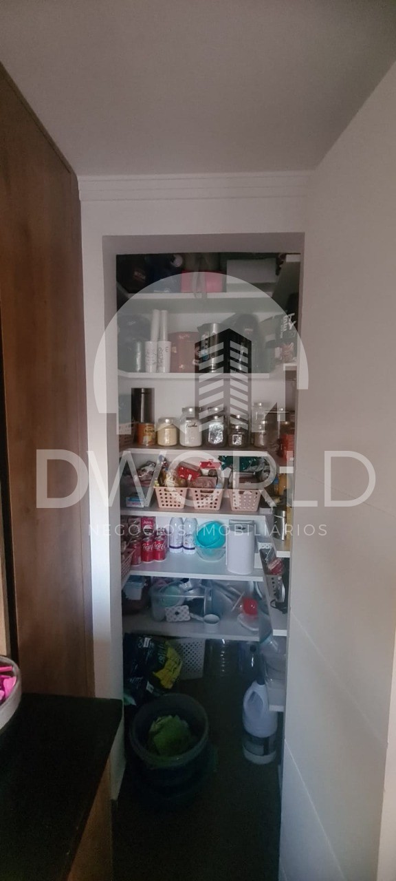 Apartamento à venda com 2 quartos, 64m² - Foto 4