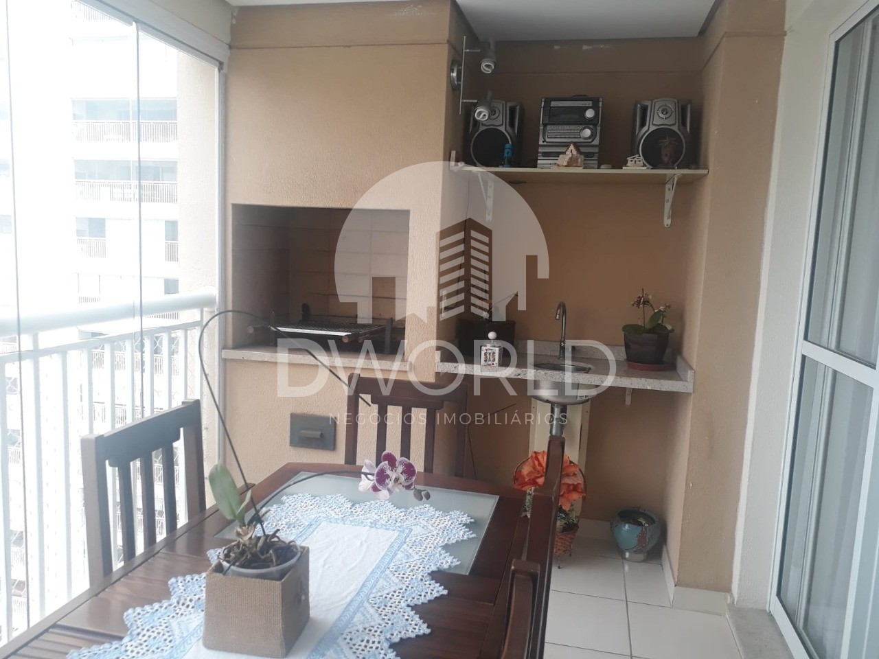 Apartamento à venda com 3 quartos, 123m² - Foto 2