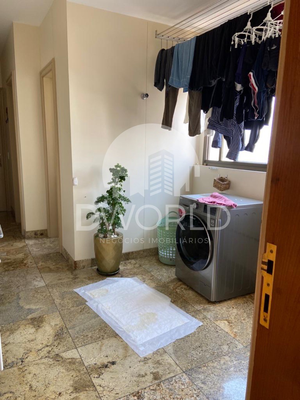 Apartamento à venda com 3 quartos, 198m² - Foto 28