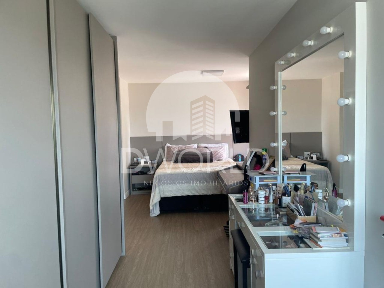 Apartamento à venda com 2 quartos, 87m² - Foto 2